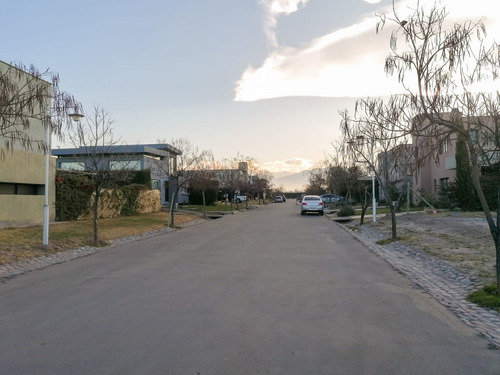 Imagen 4 de 17 de Terreno En Venta B° Privado Zettavi Lujan De Cuyo