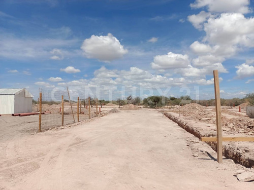 Lotes Residenciales En Venta En Artezana Pozos, San Luis Potosí, Slp.