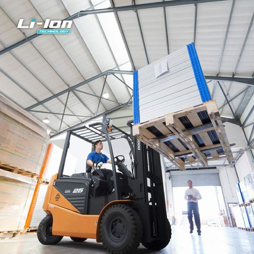 Imagen 1 de 2 de Autoelevador Eléctrico Doosan B25ns Batería Y Cargador Desde