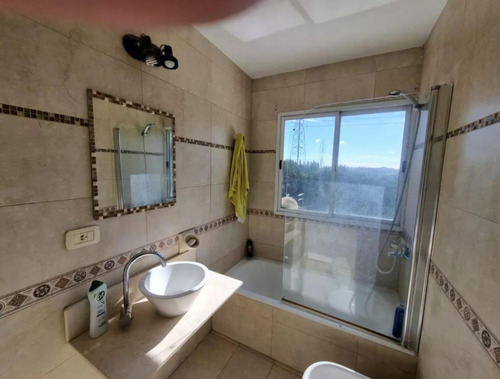 Casa En Venta - 3 Dormitorios 2 Baños - 900mts2 - Nordelta