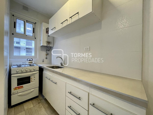 Imagen 13 de 30 de Tour Virtual Departamento En Venta 1 Ambiente Con Balcón A Metros De Plaza Colón - Mar Del Plata