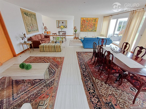Casa En Venta Av. Bosques De Montemar En Concón