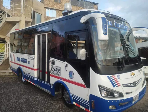 Bus Chevrolet Nkr 2022