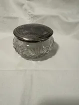Comprar Antigua Caramelera Labrada Con Tapa Metálica Plateda Gris