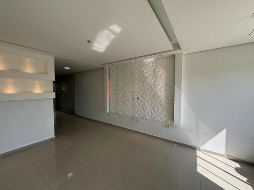 Excelente Casa Com Duas Suítes