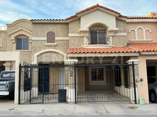 Casa En Venta En Lomas De Montecarlo Etapa I