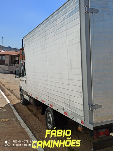 Imagem 5 de 10 de Iveco 35s14 Ano 2011 Baú