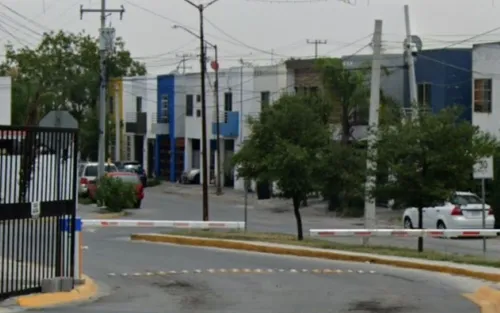 Casa En Venta Remate Bancario- Valle De San Miguel, Apodaca, Nuevo León. -jcbb2