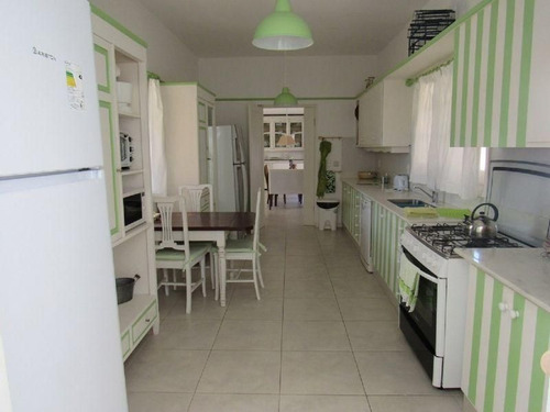Casa En Alquiler Por Temporada De 4 Dormitorios En Peninsula