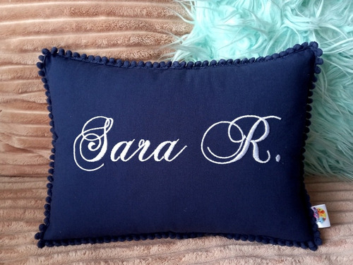 Almohadon Tusor Liso C Nombre Bordado Almohada