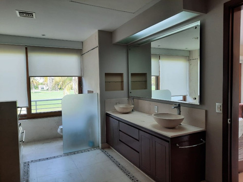 Imagen 15 de 30 de Casa En Venta En Tigre Club De Golf Alberca Privada.
