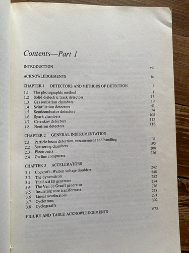 England. Techniques In Nuclear Structure Physics. Part 2. 1 (Usado)