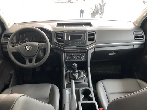 Imagen 6 de 14 de Volkswagen Amarok 2.0 Cd Tdi 140cv Trendline Llantas16 2023