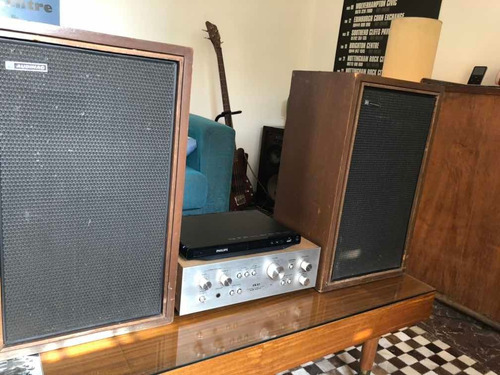 Amplificador Akai - Bafles Audinac 718