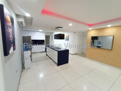 Apartamento Remodelado Y Amoblado En Venta En El Paraíso 25-23520 Cs