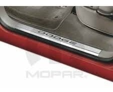 Platina Cromad(2 Pzas) Estribo Ptas Dodge Ram 1500/2500/3500