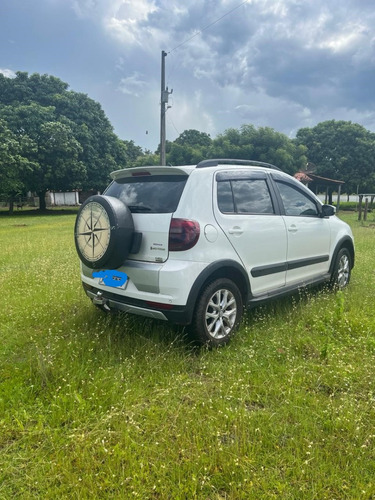 Volkswagen Crossfox 1.6 Vht Total Flex I-motion 5p