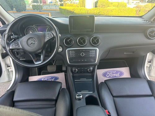 Mercedes-Benz Clase GLA 1.6 200 Cgi At