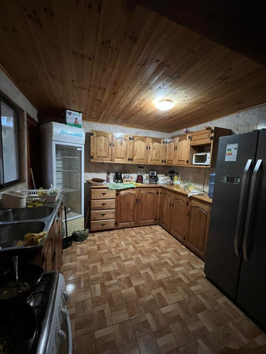 Parcela Con Casa 8 Dormitorios Y 4 Baños, Orilla Lago Rapel
