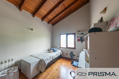 Casa - 3 Dorm - Cinco Lomas