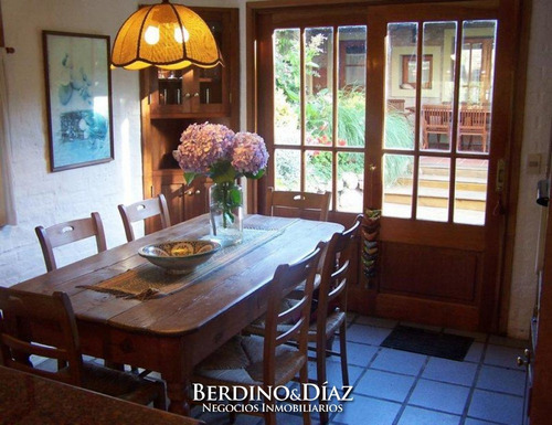 Hermosa Casa Muy Cerca De La Ruta En El Corazón De La Barra- Ref: 282