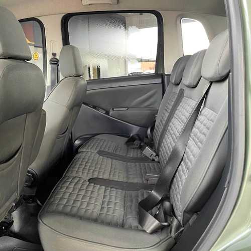 Imagem 3 de 11 de Fiat Idea 2015 1.8 16v Adventure Flex Dualogic 5p