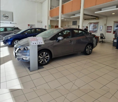 Imagen 2 de 15 de New Versa Advance Cvt 2022