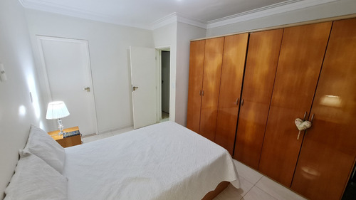 Apartamento De 70m² Com Dois Quartos, Com Uma Suíte, Todo Em Porcelanato No Bairro Bom Jardim.