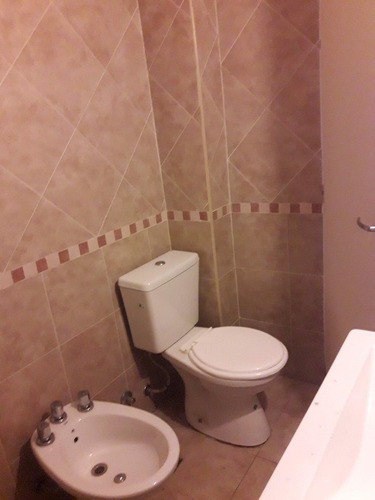 Imagen 6 de 7 de Monoambiente En Venta En Moron Sur