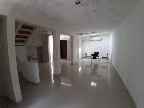 Imagen 5 de 12 de Excelente Town House En El Retiro