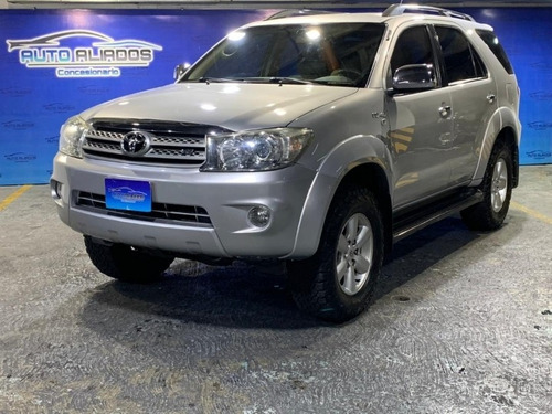 Imagen 1 de 1 de Toyota Fortuner 4x4 2010