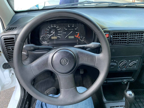 Volkswagen Polo 1.8 Mi Classic Special Sedan 8v Gasolina 4p