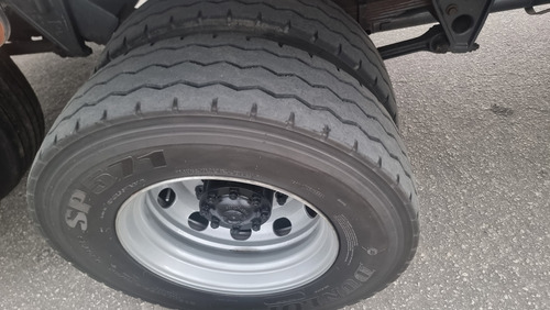 Iveco Tector Modelo 240 E 28 Cabina Lei Baú Ano 2015 Com Ar