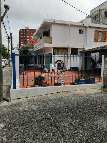 Casas En Venta Ubicadas En Zona Centro De Maldonado.-ref:4067