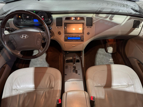 Hyundai Azera 3.3 MPFI GLS SEDAN V6 24V GASOLINA 4P AUTOMÁTICO