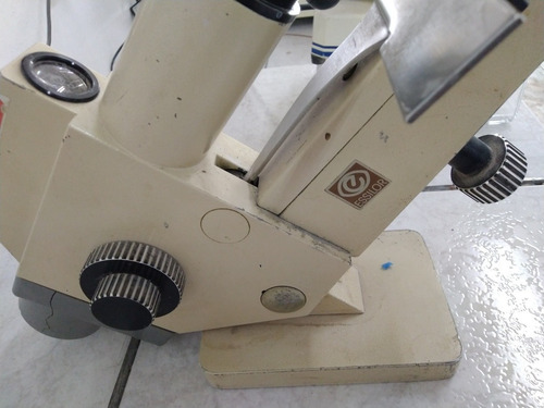 Lensometro Essilor