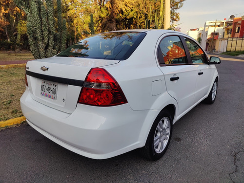 Chevrolet Aveo 1.6 Automatico Rines A/C