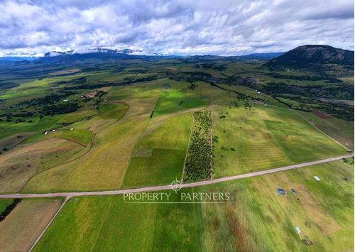 Patagonia, Parcelas En Valle Simpson