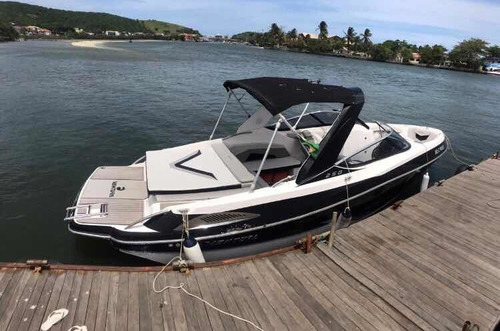Lancha Ventura 250
