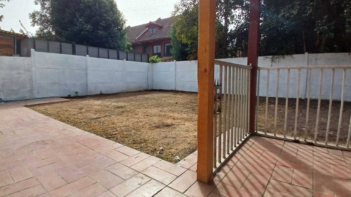 Arriendo Casa Santa Rosa De Huechuraba (90045)