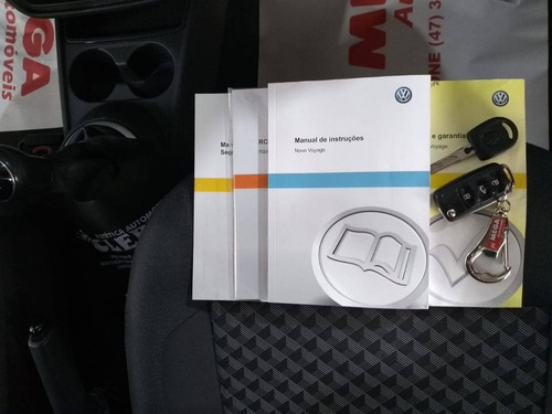 Volkswagen Voyage 1.0 Mi Comfortline 8v Flex 4p Manual