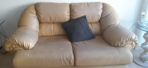 Juego De Muebles Semi Cuero (Usado)