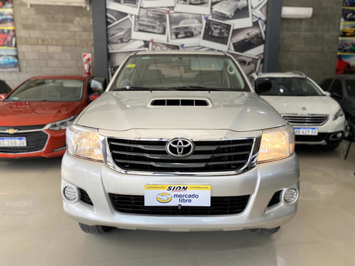 Imagen 4 de 14 de Toyota Hilux 2014 2.5 Cd Dx Pack 120cv 4x2