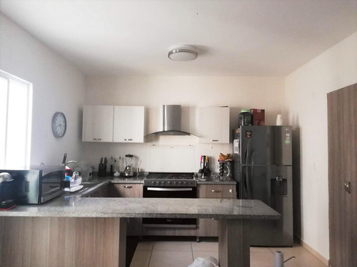 Casa En Venta, 3 Recàmaras, 2 Niveles, Jardines Sur 4, Avenida 135, Polígono Sur Cancún