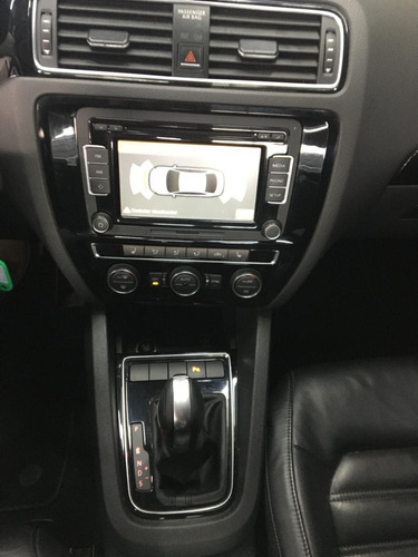 Volkswagen Jetta 2.0 Tsi Highline 4p