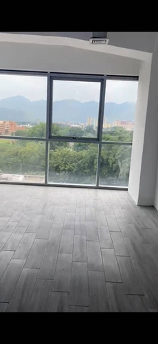 Imagen 4 de 8 de Alquiler De Oficina Concepto La Granja Cód 166024