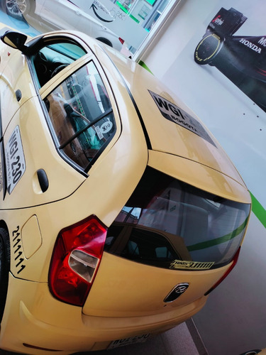 Imagen 4 de 6 de Hyundai I 10 2014 Gas Gasolina Listo Para Trabajar