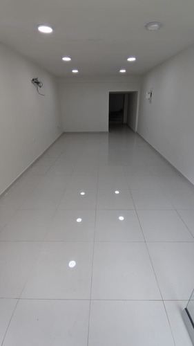 Locales En Arriendo Altos De Riomar 303-103771