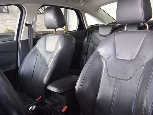 Ford Focus Sedan Titanium 2.0 PowerShift