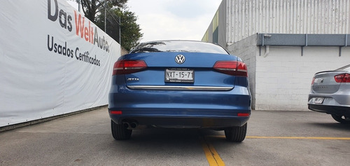 Imagen 5 de 11 de Volkswagen Jetta 2.5 Comfortline Tiptronic Azul 2018